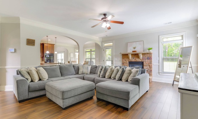 Fayetteville House | 9 Mi to Trilith Studios: Gem in Fayetteville!