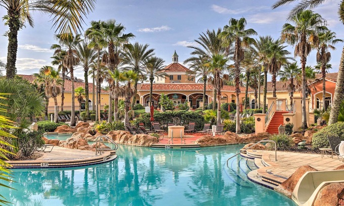 Regal Palms House | 9 Mi to WDW: Townhouse w/Balcony in Davenport!