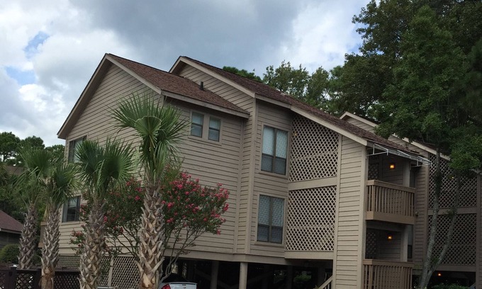 Palmetto Dunes Villa | 90 Second Walk to Beach, 2 Hours Free Pickleball/Tennis Daily, Secure WIFI