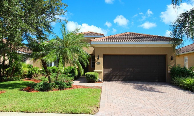 Braden River House | 9019 Comfortable home with golf on River Strand Golf & Country Club