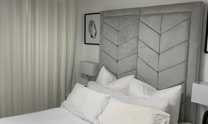 Stanford-le-Hope House | A BYK luxury new home that sleeps 2 - 8 people