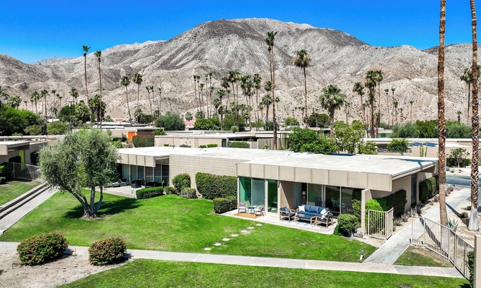 Palm Desert Condo | A Desert Escape at Historic Sandpiper - beautifully updated 3 bedroom