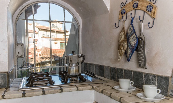 Santa Croce Apartment | A Fantabulous Dreaming Terrace in FLORENCE Ponte Vecchio
