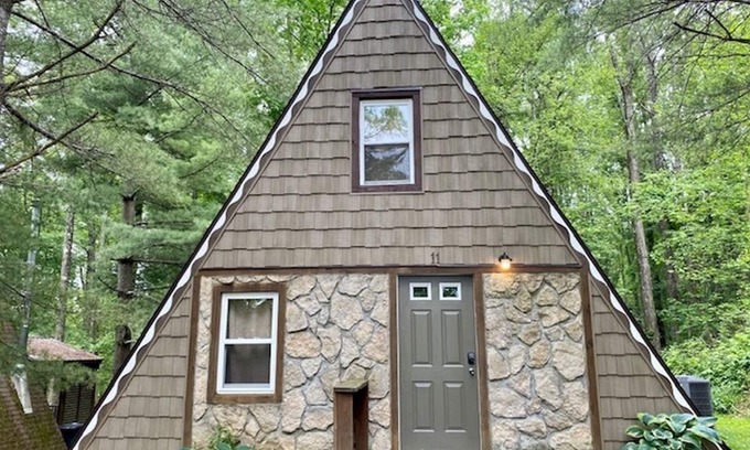 Logan Cabin | A-Frame #11 - Hosted by The Chalets