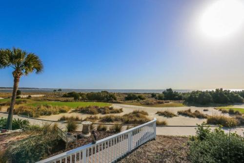 Ocean Point House | A Golden Sunrise