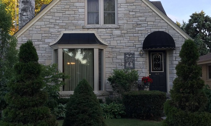 Racine House | A Great Place near a Great Lake. Come visit us!