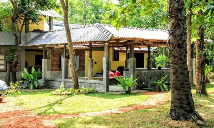 Palugaswewa Hotel | A Hidden place from the busy city to enjoy a calm and quiet stay to