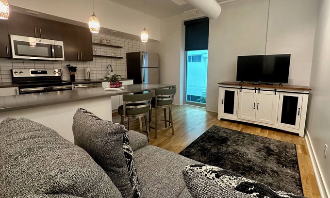 Old Market Apartment | A historic 700 square foot Atrium loft in the heart of the Old Market