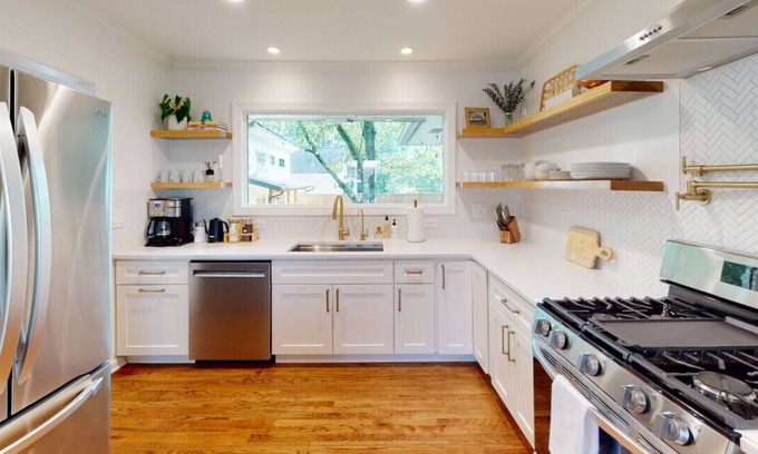 Norcross House | A House, Cottage, & Tiny Home in Downtown Norcross called "Crossing Collective"