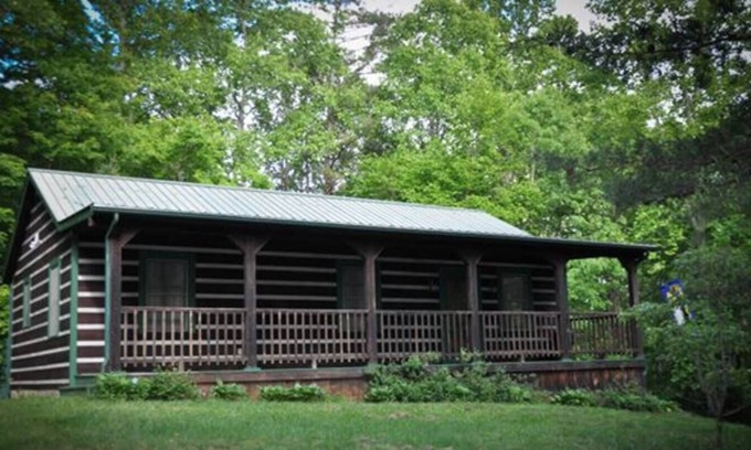 Spruce Pine Cabin | A little mountain cabin in the woods.