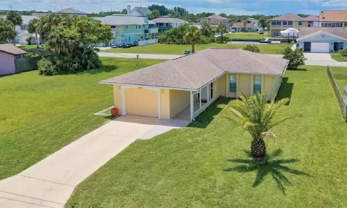 Hudson House | A little slice of Sunshine Paradise.