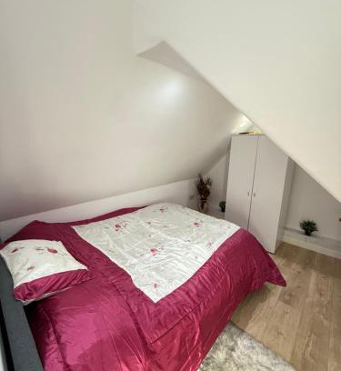 Gooshays Apartment | A Lovely and Cosy Studio Apartment