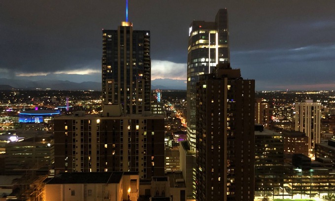 Downtown Denver House | A luxurious and elegant home in Denver’s most highly sought after high rise!