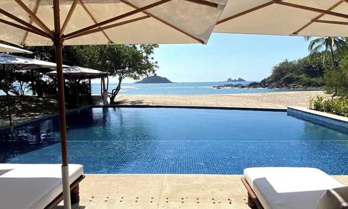 Ixtapa Villa | A luxurious beachfront house in Ixtapa Zihuatanejo's secure Arcano Development