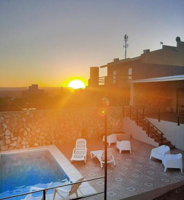 Villa Giardino House | A mi manera - Casa de Sierra