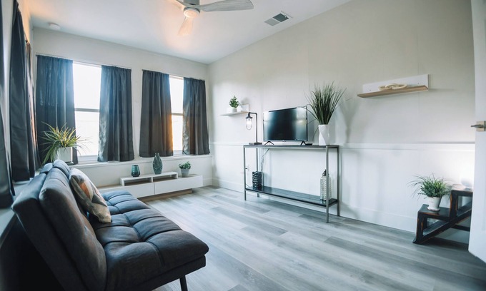 Shore Acre Heights House | A Modern Beach Concept - Re:Treat 408