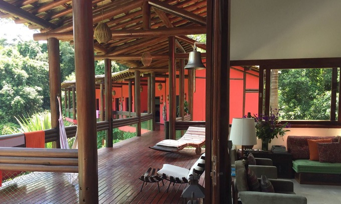 Sao Sebastiao House | A paradise in the backcountry of the stunning Thai-style One-House