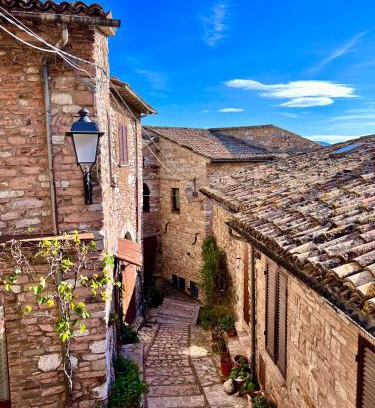 Spello House | A Passo Lento nel Castello di Collepino - Spello