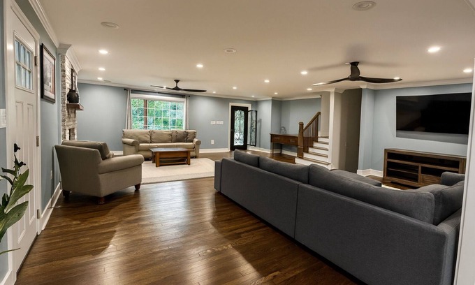 Ellendale House | A perfectly well balanced blend of City Amenities and Quiet Retreat