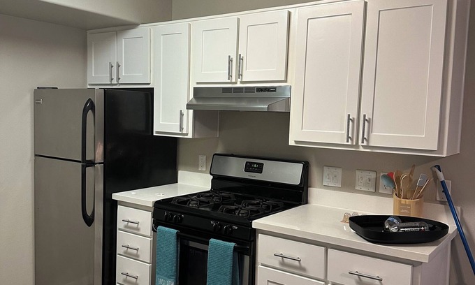 Elk Grove Apartment | A place away from home awaits you. Family size, nice and cozy.