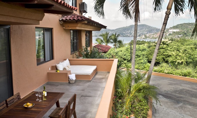 Playa Las Gatas Condo | A Relaxing and Romantic Condo With Dreamy Ocean Views 2BR