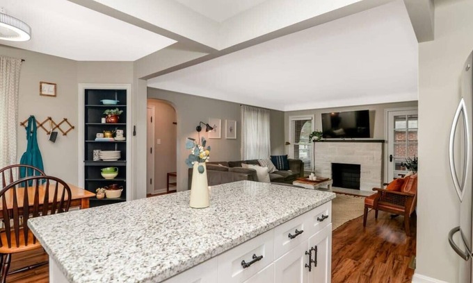 Independence House | A Scenic 3BR Retreat for Nature Lovers