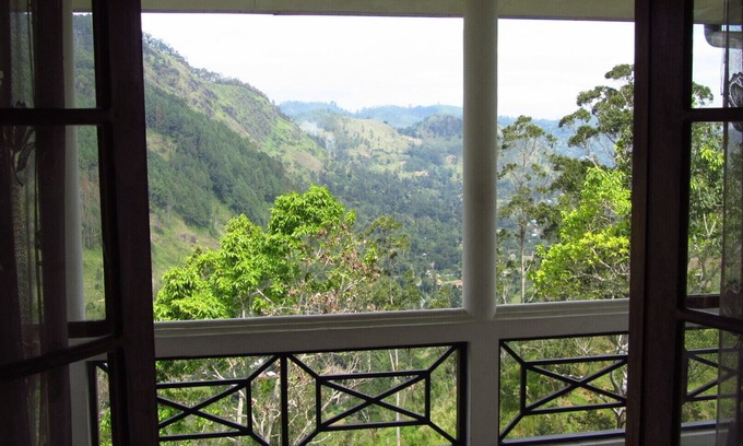 Ella House | A self-catered house with a breathtaking view where you can feel at home.