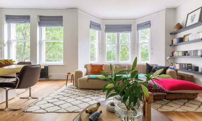 Shepherd's Bush Apartment | A Spacious Home with Style