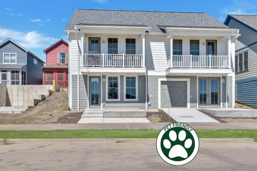 Ottawa House | A View to a Chill