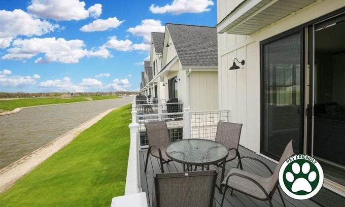 Ottawa House | A Whole New World