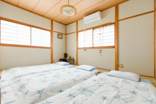 Kaizuka House | A&Z Guest House 関空行南海線二色の浜駅三分 鍵付き4人部屋