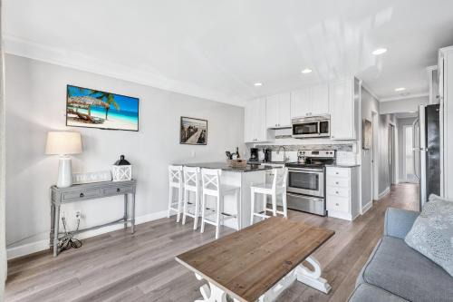 Folly Field House | A145 HH Beach & Tennis Resort