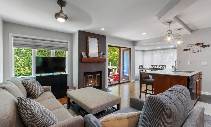 Fontana House | Abbey Springs Resort on Geneva Lake - Updated Townhouse - Dog Friendly!