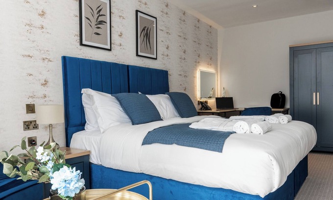 Burnley Hotel | Above hotels