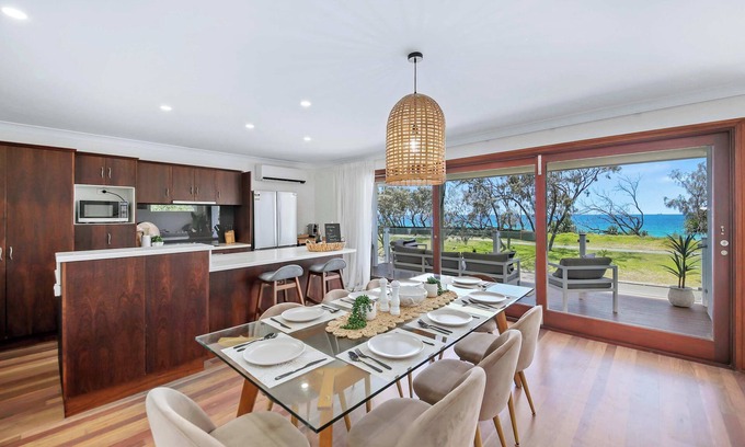 Buddina House | Absolute Beachfront Paradise in Buddina
