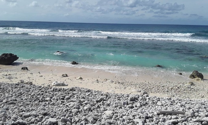 Rarotonga House | Absolute Beachfront - A touch of Paradise