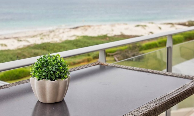 Ledge Point Apartment | Absolute beachfront villa, Ledge Point