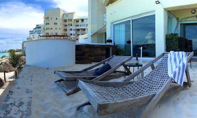 Zona Hotelera Apartment | Absolutely beautiful condo: pool & private terrace. Astonishing view! Up to 6P