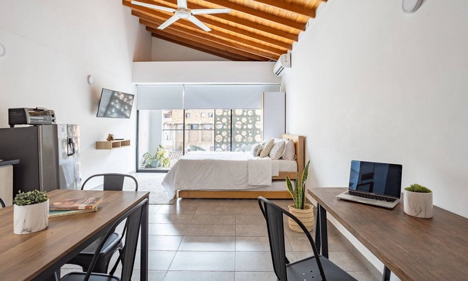 La Candelaria House | AC loft/safe/Downtown