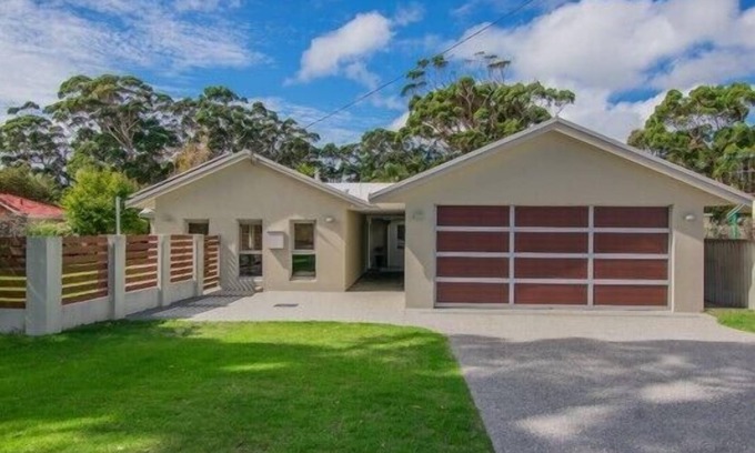 Little Grove House | Access the Gap, Natural Bridge and more from this spacious 4 bed, 2 bath home