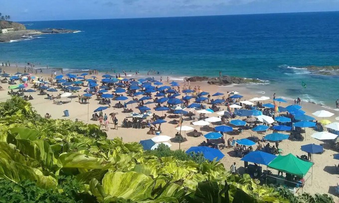 Parafuso Apartment | ACCOMMODATION AT PRAIA DO BURACAO (Red Street)