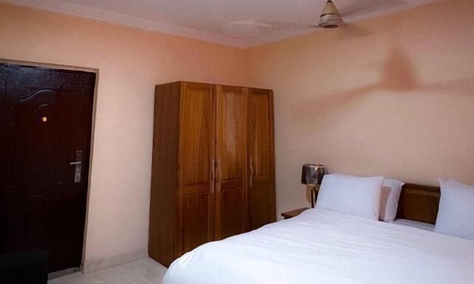 Bono East Region House | Accra-5Bedroom-3Bathroom-PrivateParking