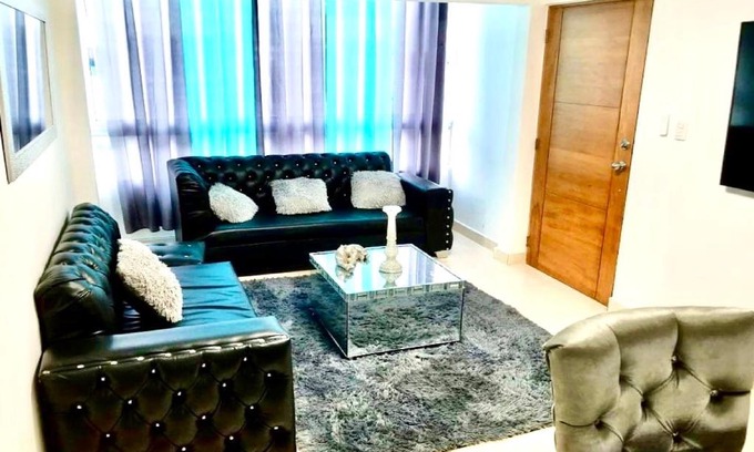 Licey al Medio Apartment | Acogedor apartment , seguridad las 24 horas , Cibao International Airport 8 minutos, Centro de Santiago 10 Minutos , Tamboril la capital mundial del cigarro 10 minutos