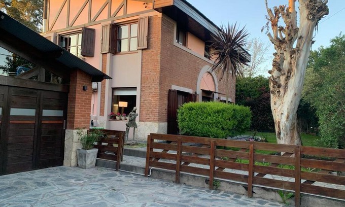 Mar del Plata House | Acogedor chalet a 5 minutos de las playas.