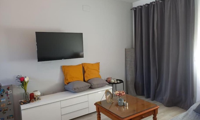 Olivares Apartment | Acogedora casa de invitados con piscina privada