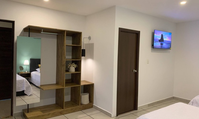 Roldanillo Bed & Breakfast | Acogedora Hab Doble - Confort WiFi & Baño Privado