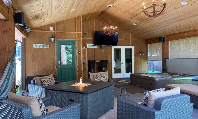 Leavenworth Apartment | Acorn Studio has amenities galore! MAX 4 PEOPLE