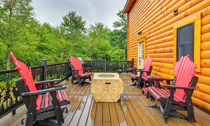Adams Cabin | Adams Cabin w/Game Room & Fire Pit