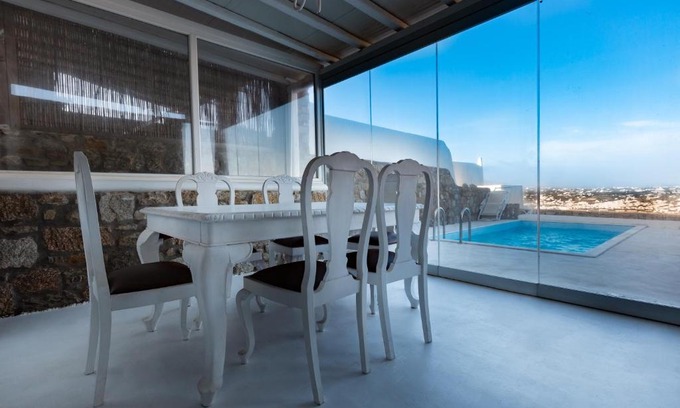 Agios Ioannis House | Admiralty House