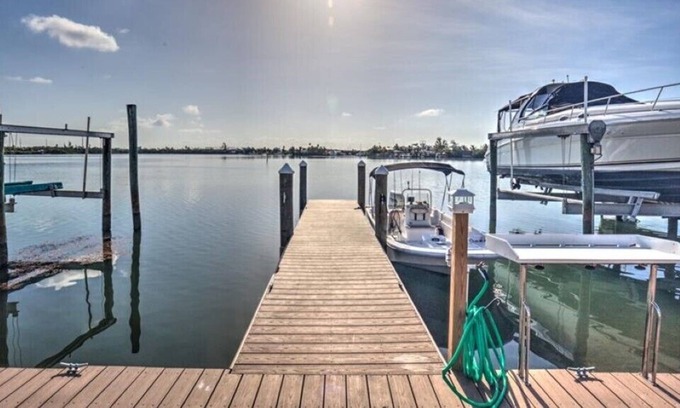 Key Colony Beach Cottage | Adorable 1 Bedroom 1 1.5 Bath in Key Colony Beach